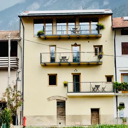 La Casina Di Vigo Apartment *